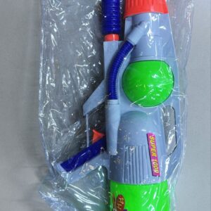 PISTOLA DE AGUA GRANDE CON BOMBEADOR L-2383